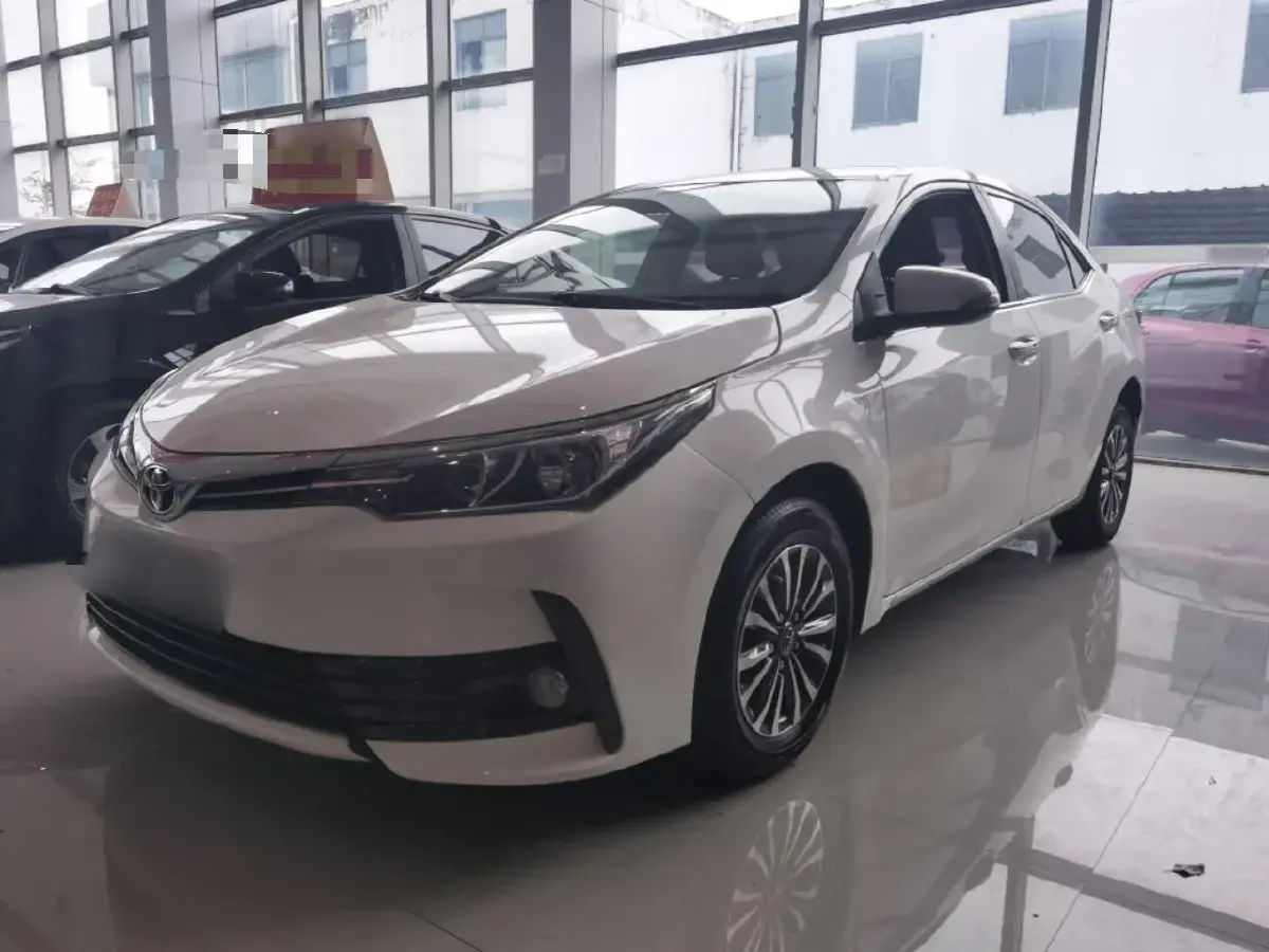 2018 Toyota Corolla 1.2T 116HP L4 CVT