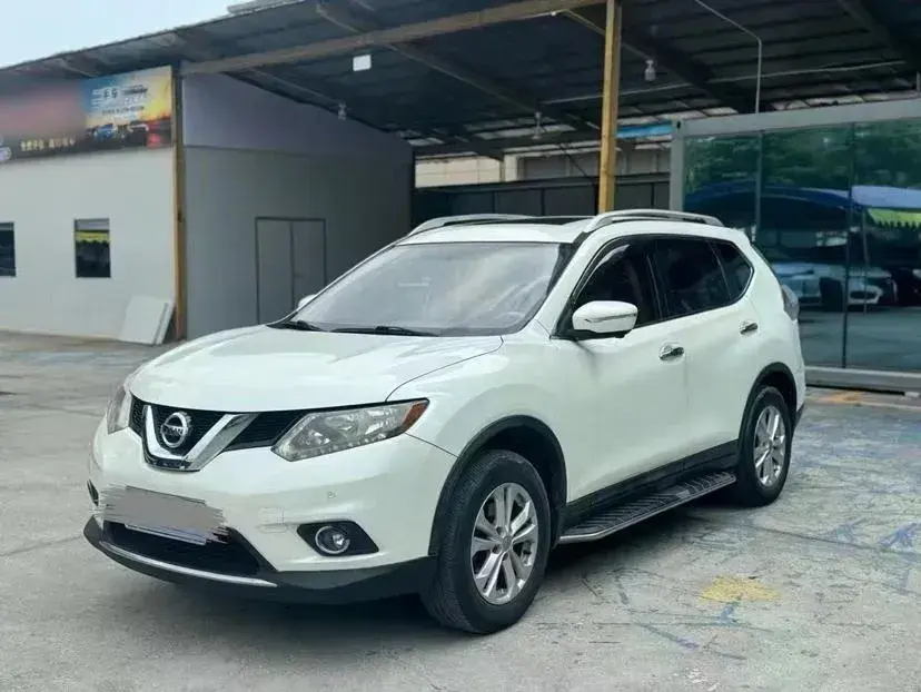 2014 Nissan X-Trail 2.5L 186HP L4 CVT