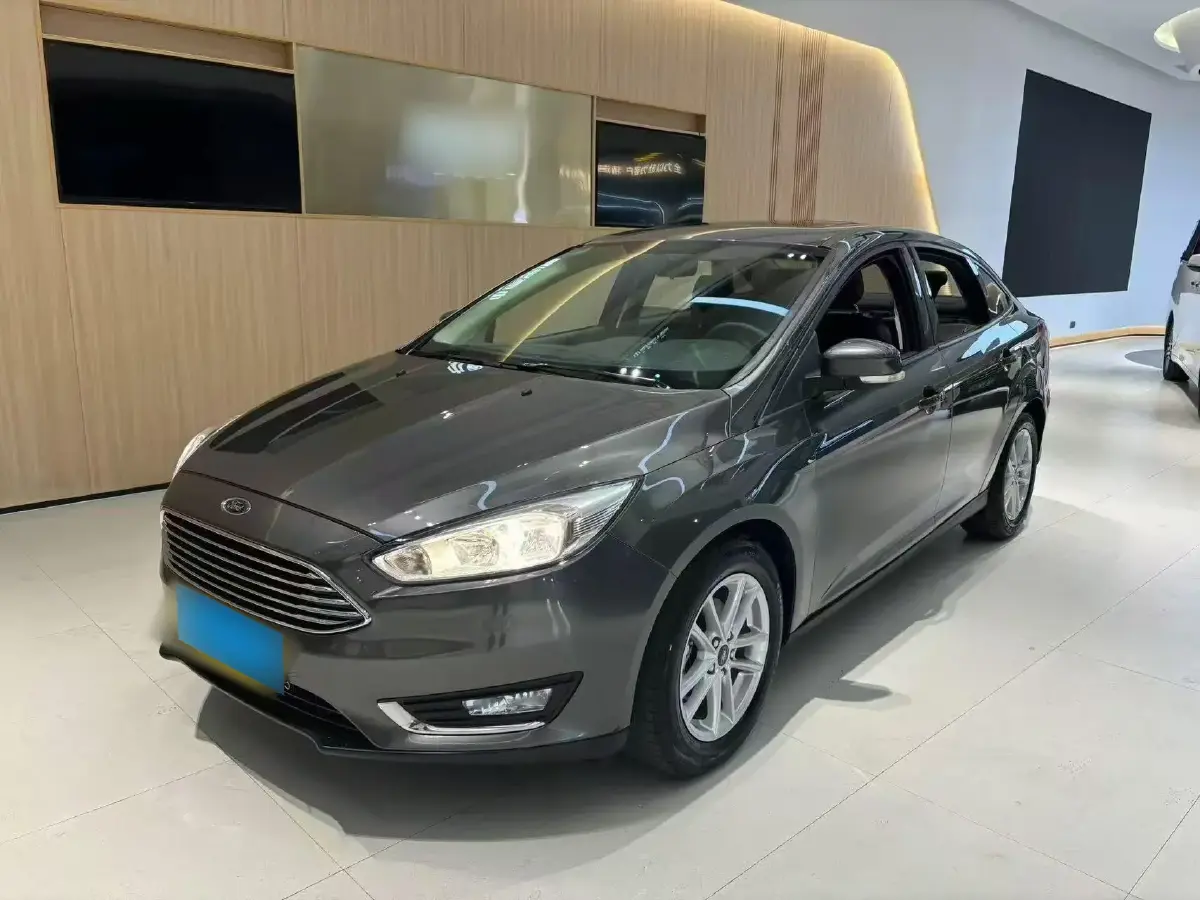 2017 Ford Focus 1.6L 125HP L4 6DCT