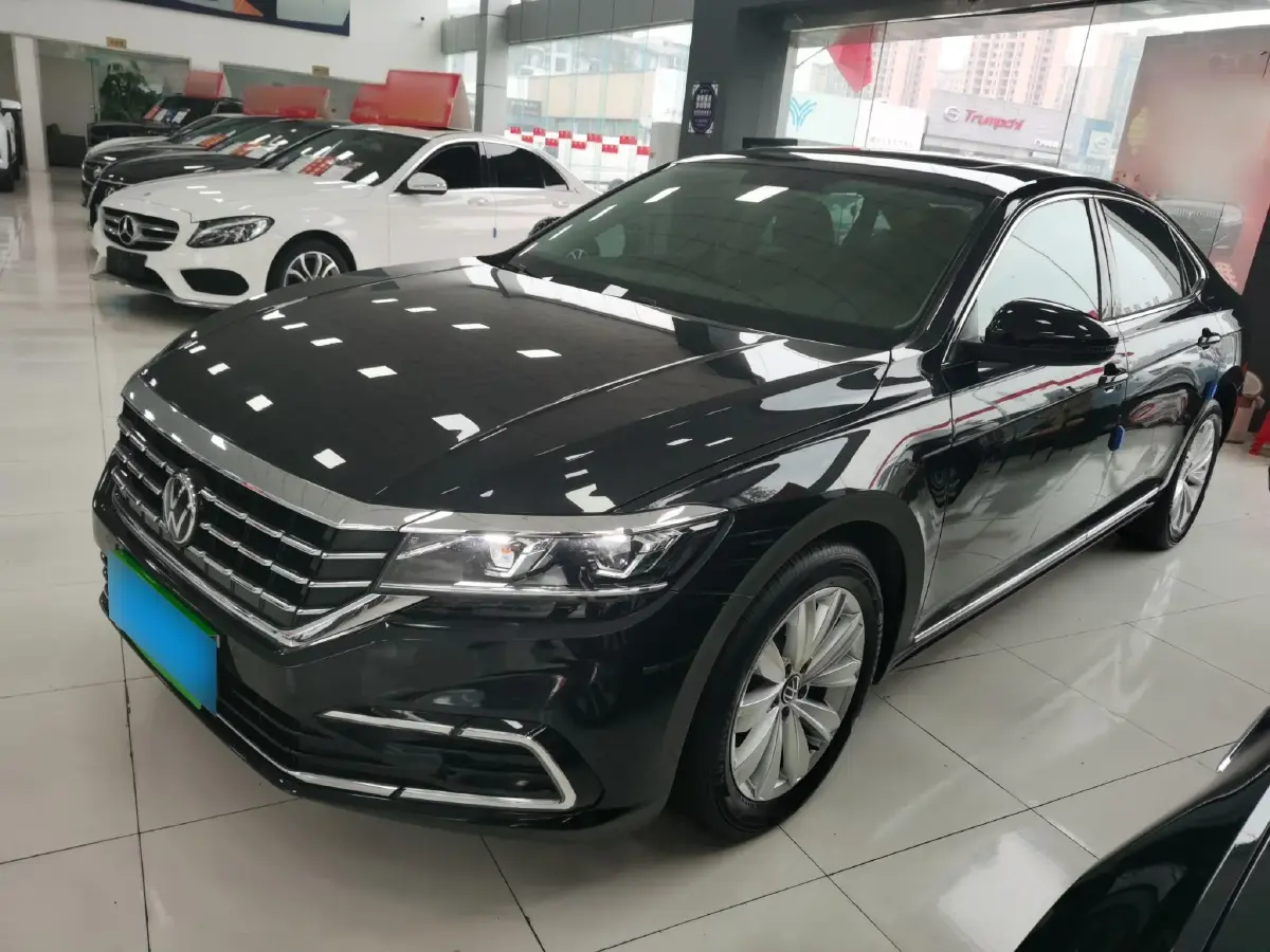 2021 Volkswagen Passat 2.0T 186HP L4 7DCT
