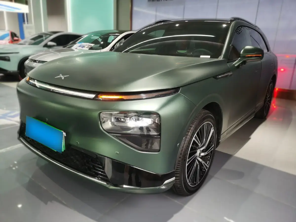 2022 Xpeng G9 BEV 98KWH