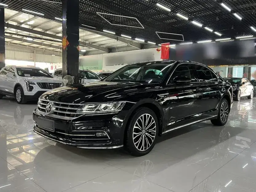 2018 Volkswagen Phideon 2.0T 224HP L4 7DCT