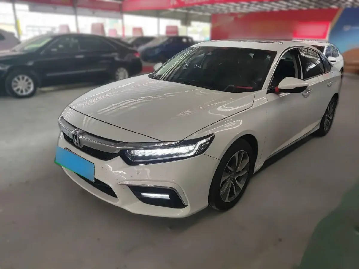 2019 Honda Inspire 1.5T 194HP L4 CVT