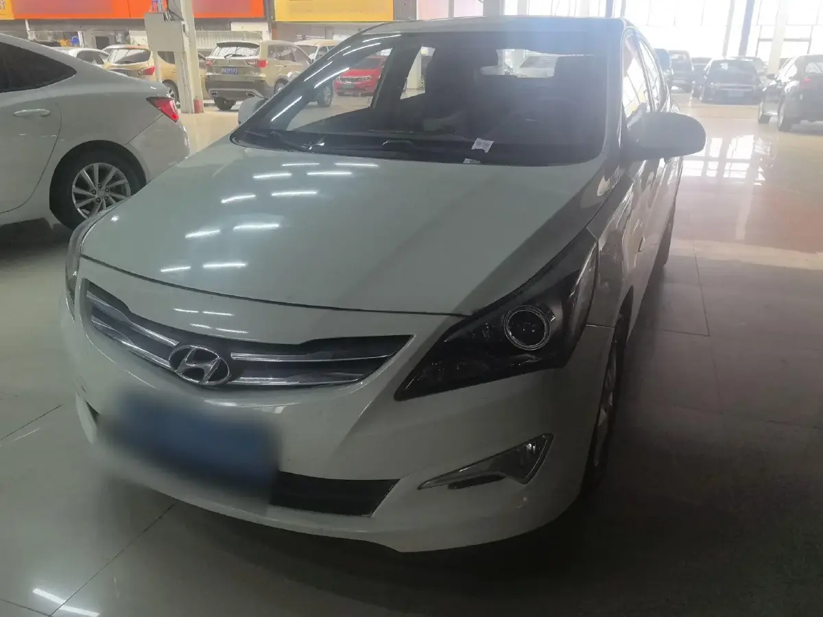 2014 Hyundai Reina 1.4L 107HP L4 4AT