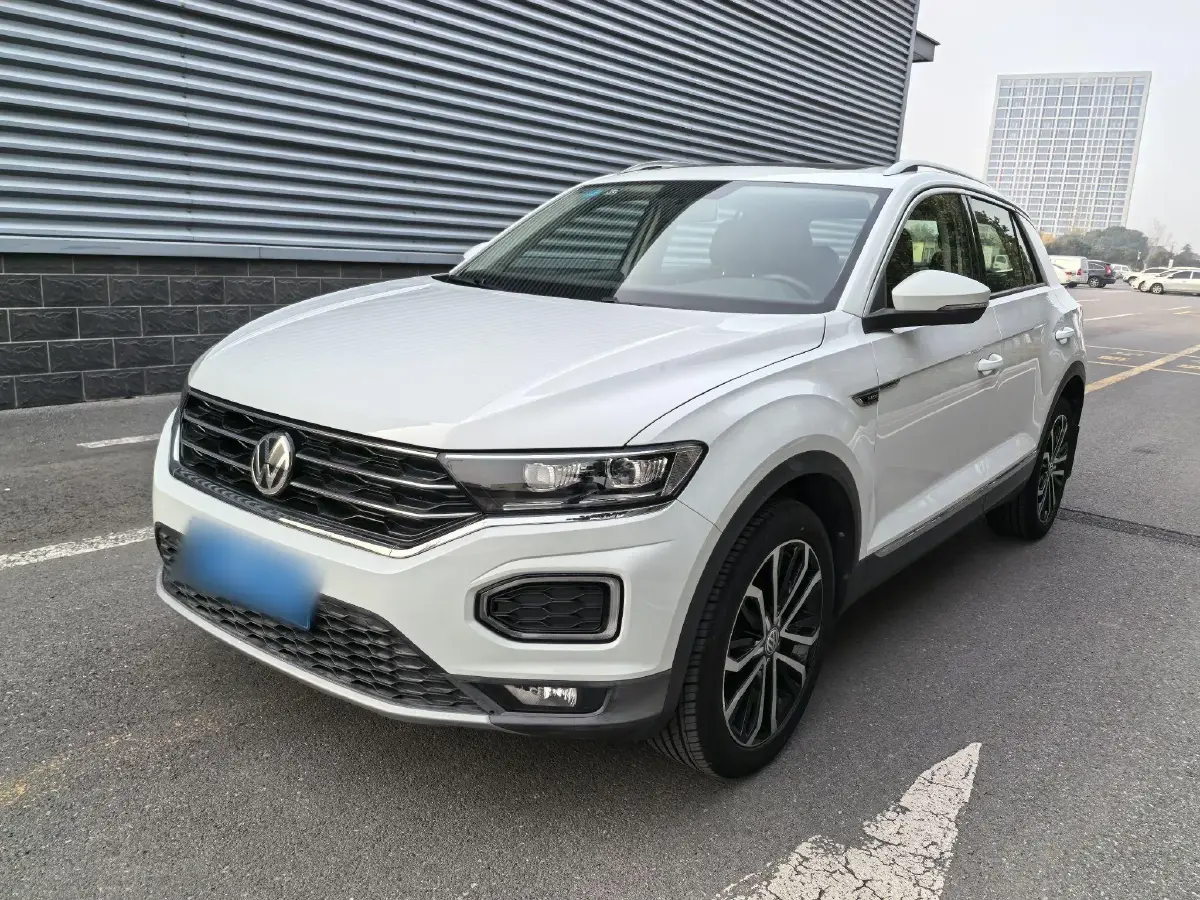 2018 Volkswagen T-Roc 1.4T 150HP L4 7DCT