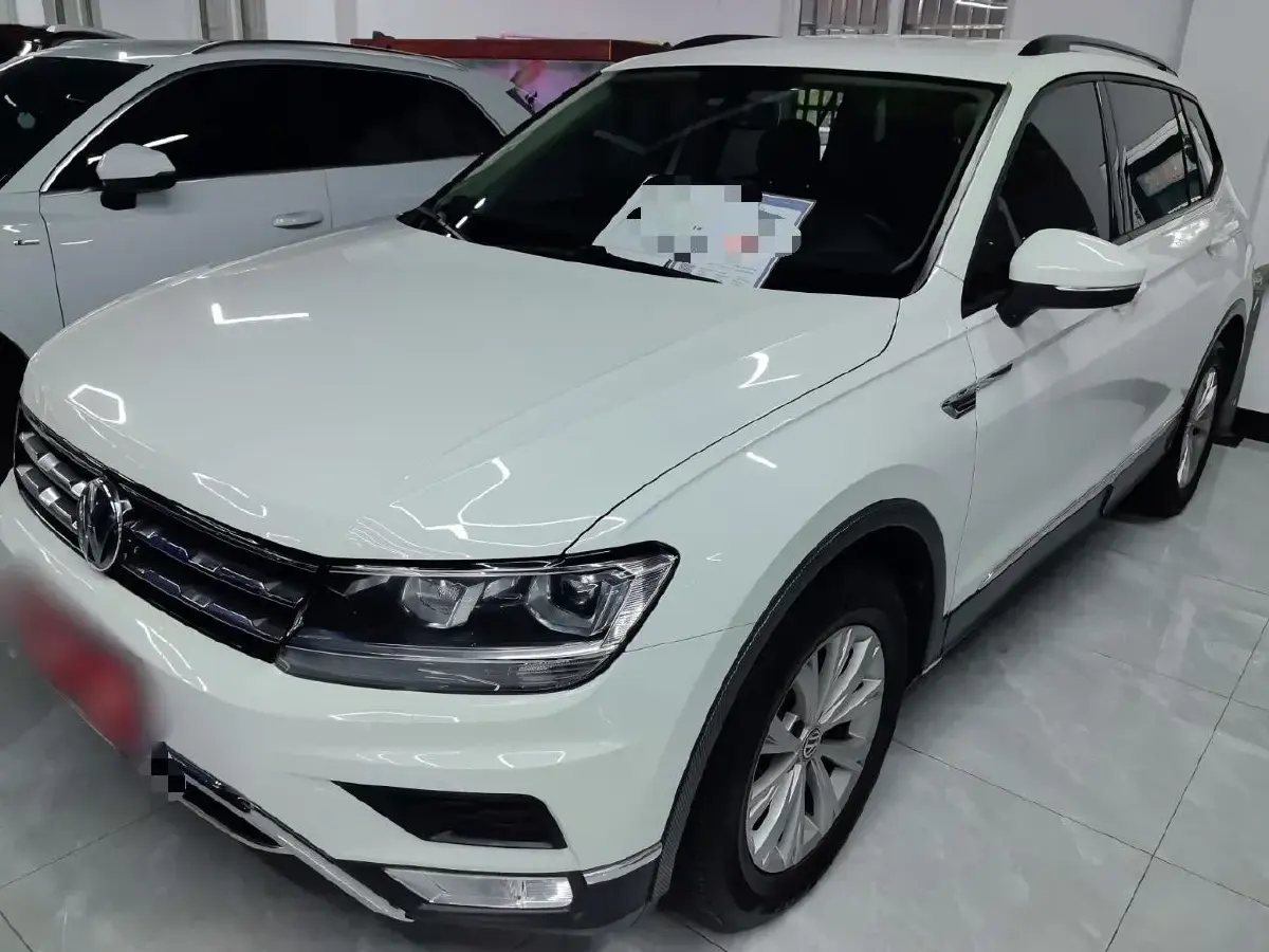 2017 Volkswagen Tiguan L 1.8T 180HP L4 7DCT