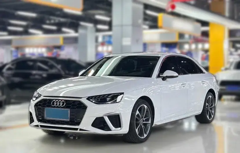 2020 Audi A4L 2.0T 190HP L4 7DCT