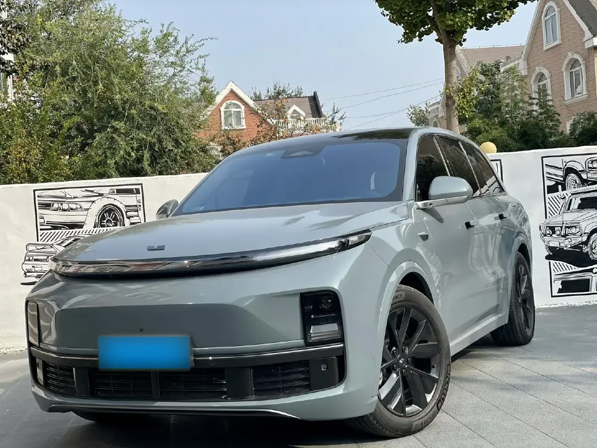 2023 Li L8 Range Extended 154HP REEV 40.9KWH