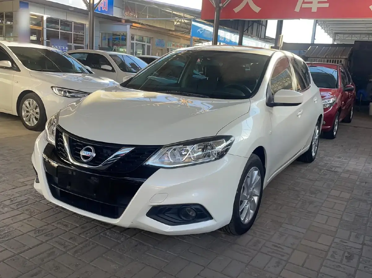 2016 Nissan Tiida 1.6L 126HP L4 CVT