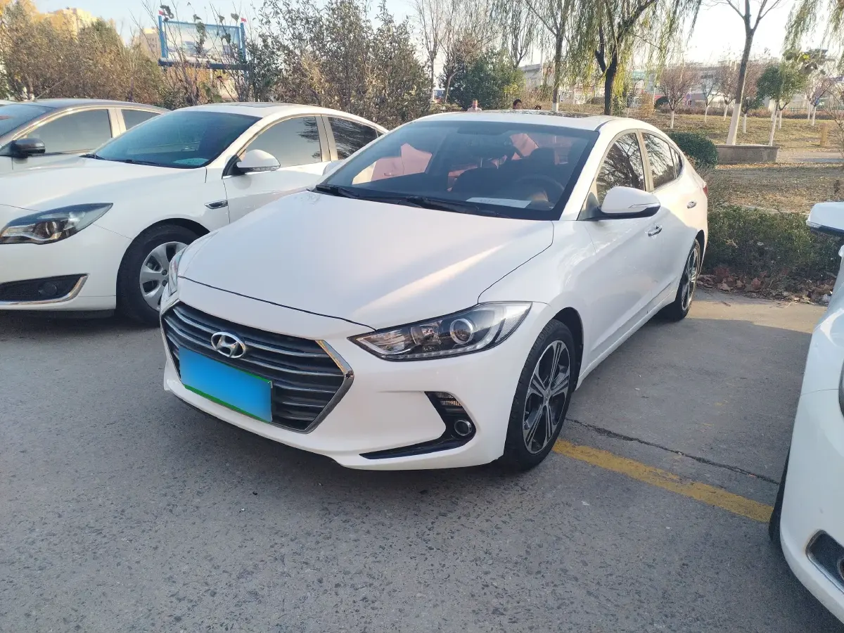 2018 Hyundai Elantra 1.4T 130HP L4 7DCT