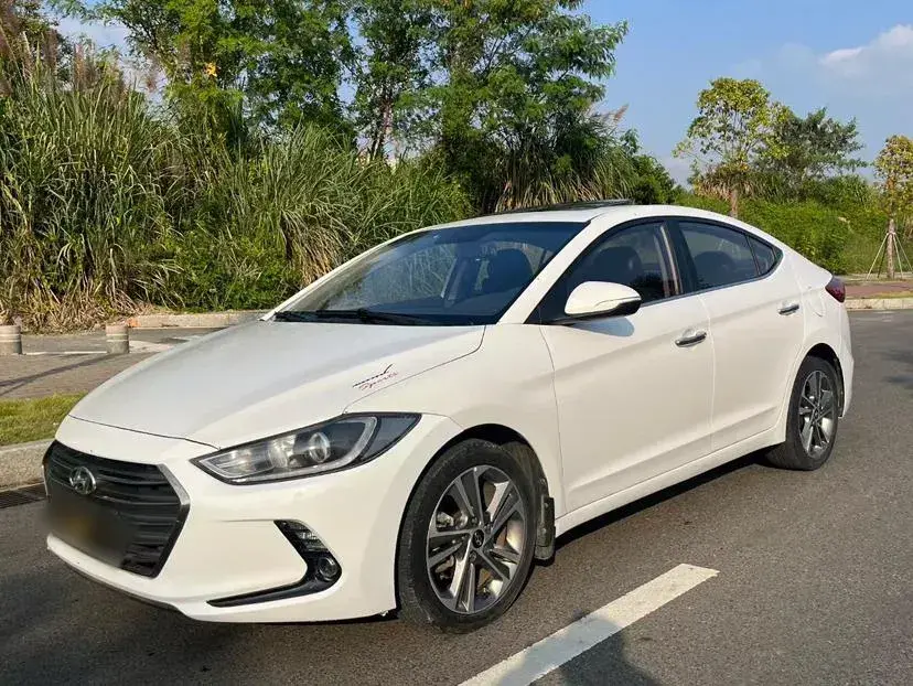 2016 Hyundai Elantra 1.6L 130HP L4 6AT