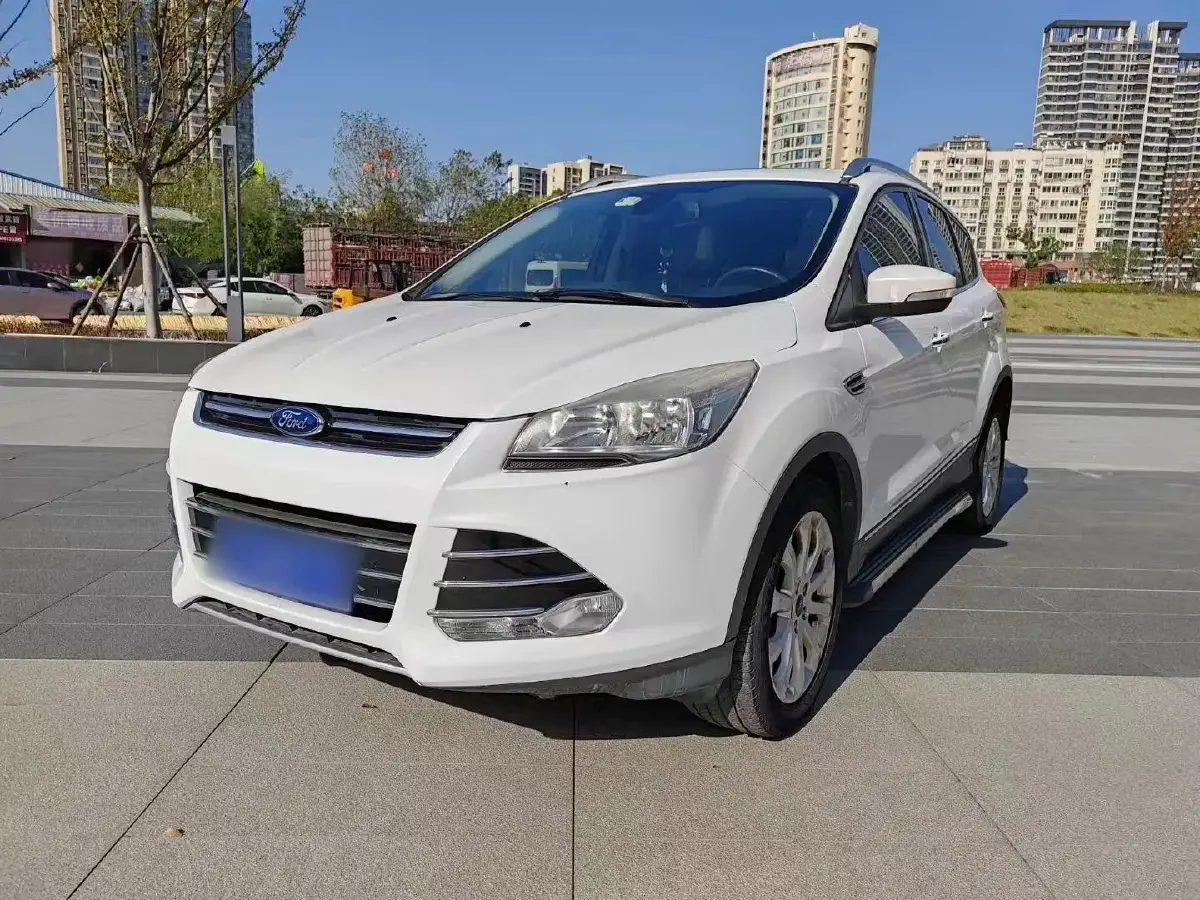 2013 Ford Kuga 2.0T 242HP L4 6AT
