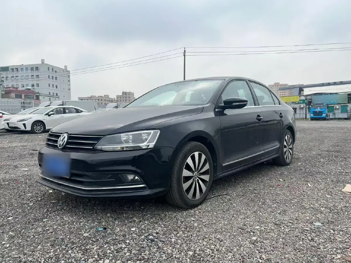 2018 Volkswagen Sagitar 1.4T 150HP L4 7DCT