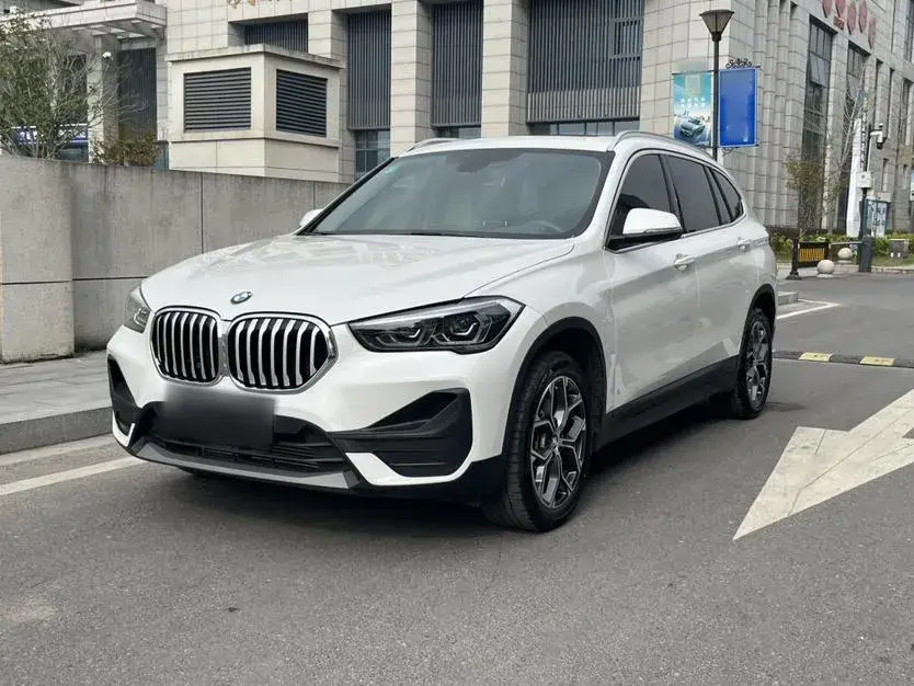 2021 BMW X1 2.0T 192HP L4 7DCT