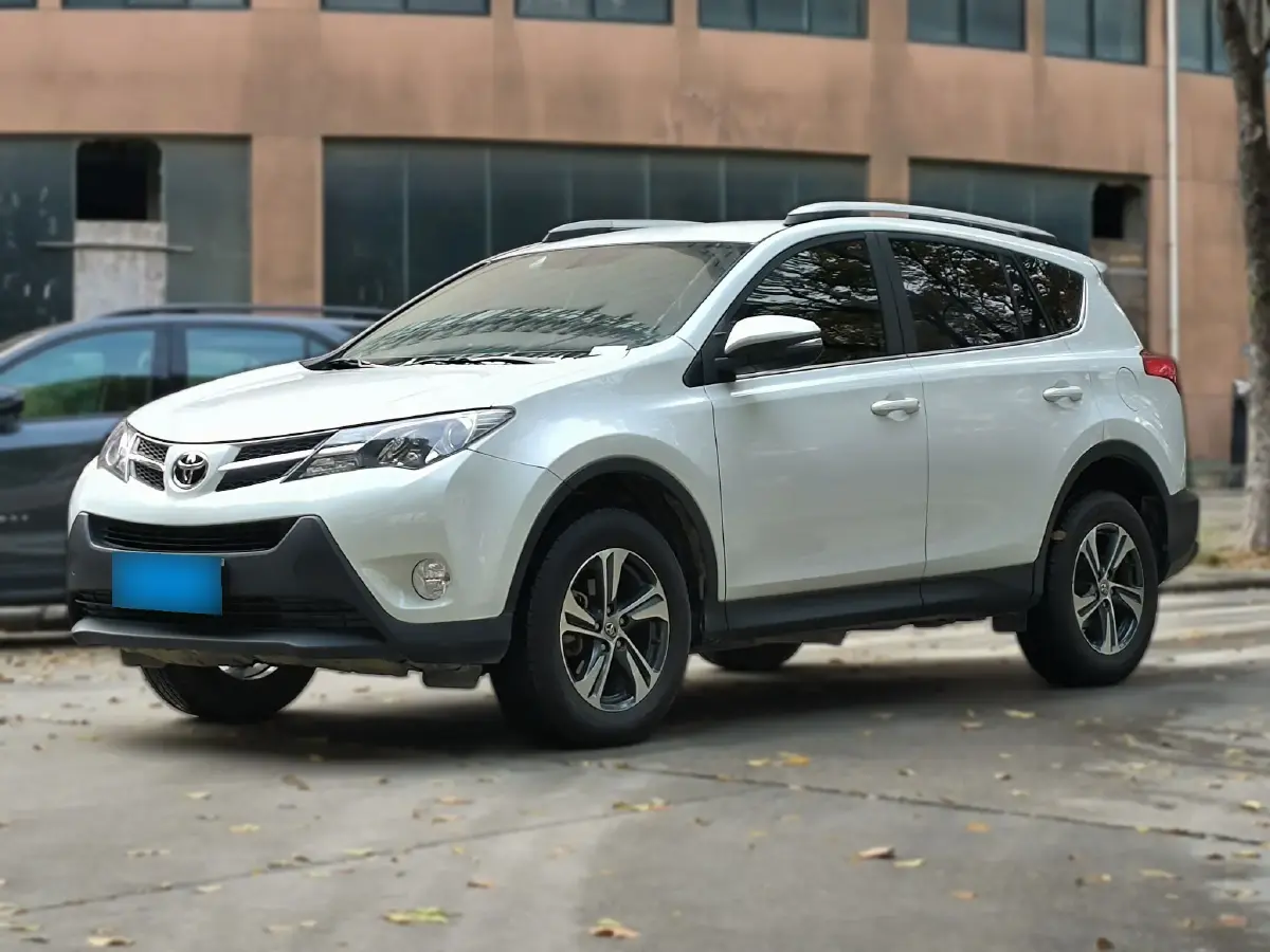 2015 Toyota RAV4 2.0L 147HP L4 CVT