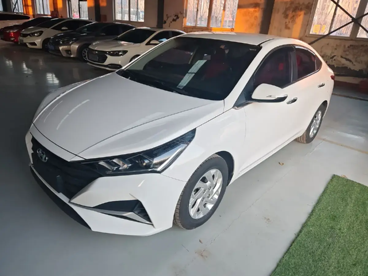 2020 Hyundai Verna 1.4L 100HP L4 6MT