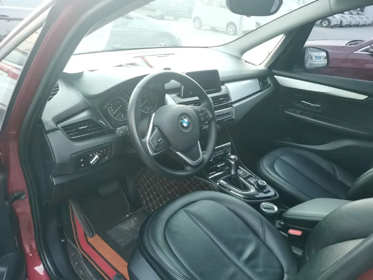 2015 BMW 2 Series SUV 1.5T 136HP L3 6AT,autocango,china used car exporter,china ev exporter,chinese used car exporter,chinese used ev exporter