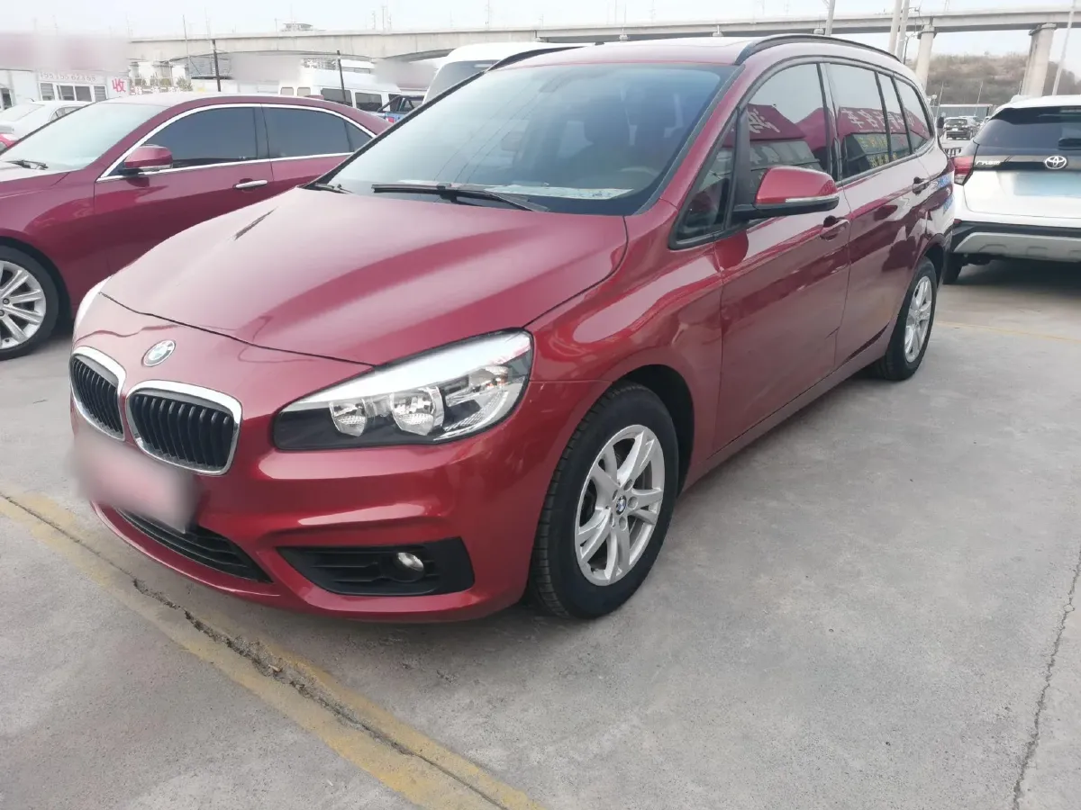 2015 BMW 2 Series SUV 1.5T 136HP L3 6AT,autocango,china used car exporter,china ev exporter,chinese used car exporter,chinese used ev exporter