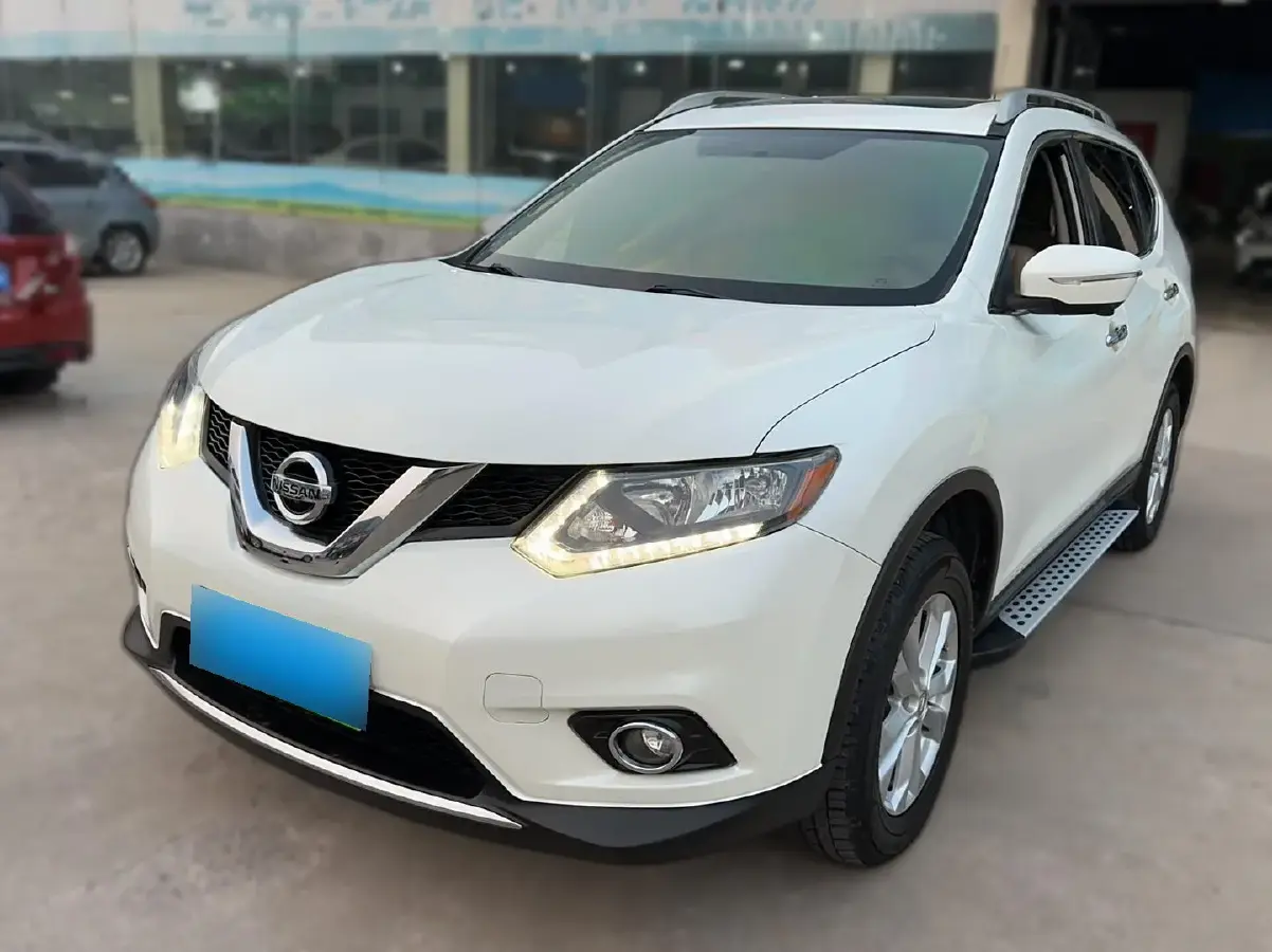 2014 Nissan X-Trail 2.0L 150HP L4 CVT