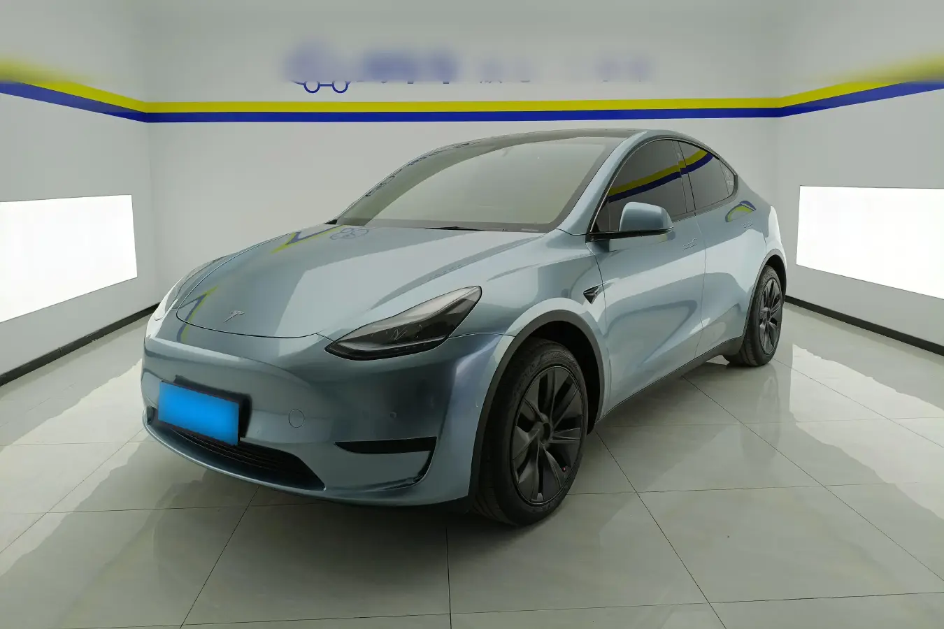 2023 Tesla Model Y BEV 60KWH