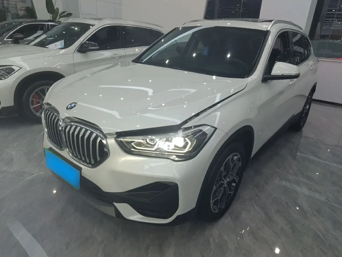 2022 BMW X1 2.0T 192HP L4 7DCT