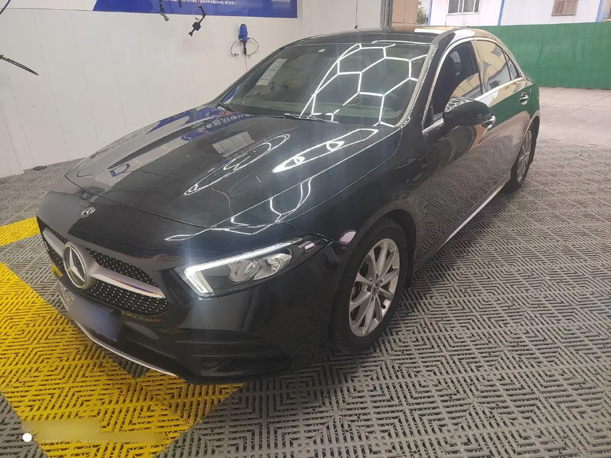 2020 Mercedes-Benz A Class 1.3T 163HP L4 7DCT