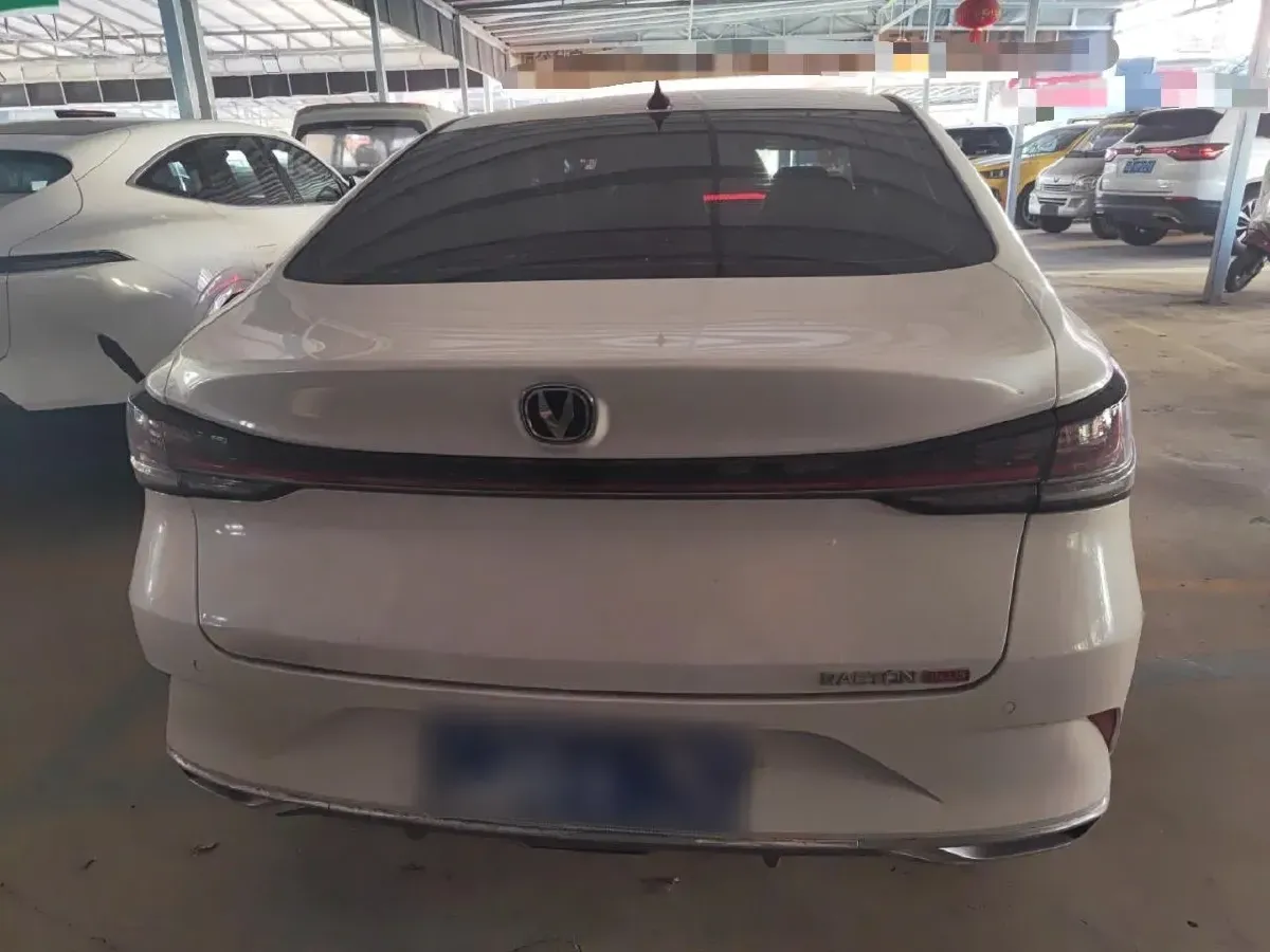 2023 ChangAn Raeton Plus 1.5T 188HP L4 7DCT,autocango,china used car exporter,china ev exporter,chinese used car exporter,chinese used ev exporter