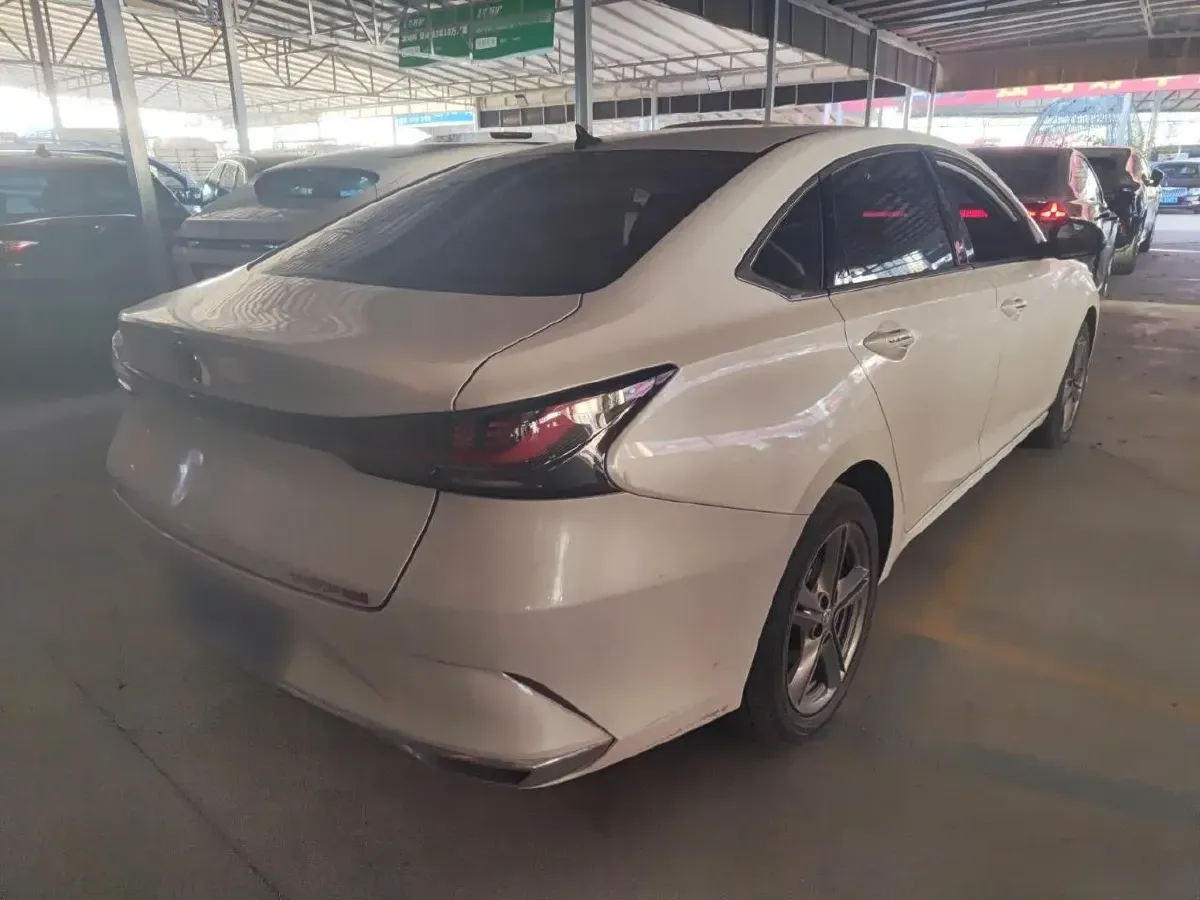 2023 ChangAn Raeton Plus 1.5T 188HP L4 7DCT,autocango,china used car exporter,china ev exporter,chinese used car exporter,chinese used ev exporter
