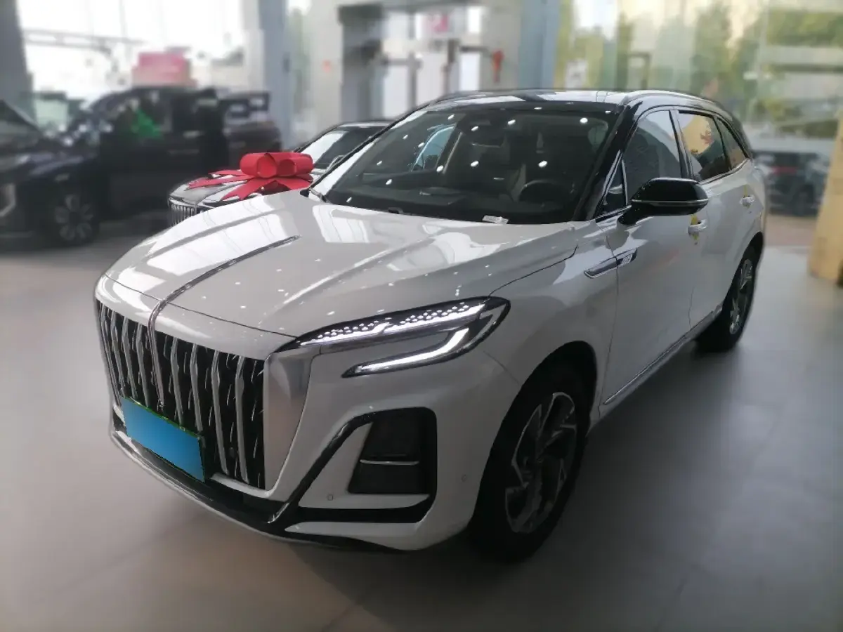 2023 HongQi HS3 2.0T 252HP L4 8AT