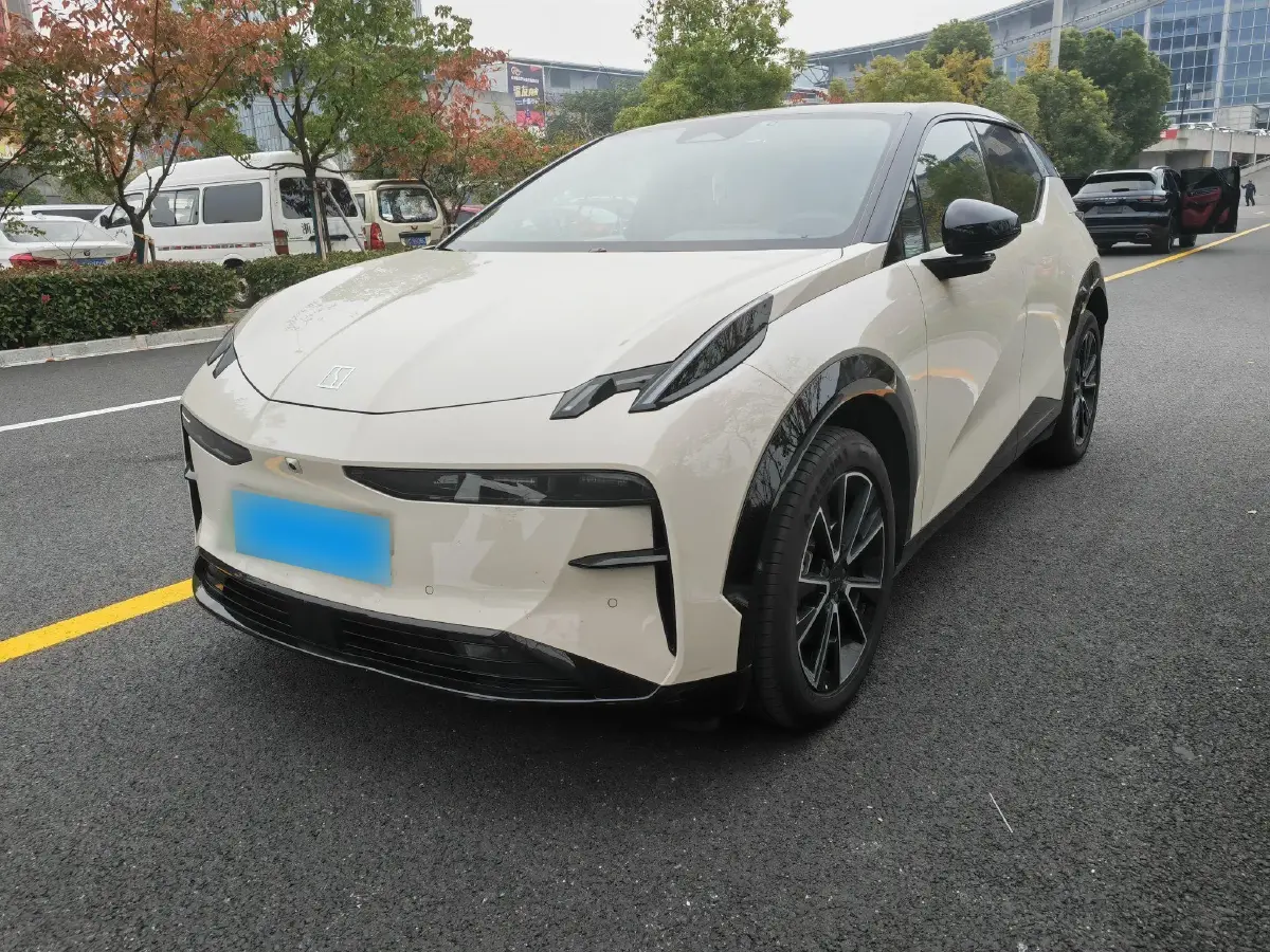 2023 Zeekr X BEV 66KWH