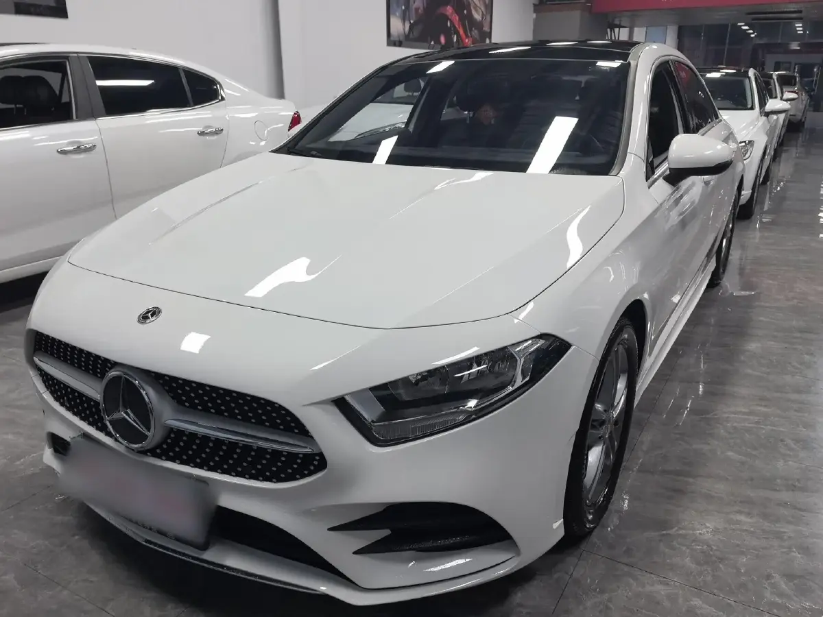 2022 Mercedes-Benz A Class 1.3T 136HP L4 7DCT