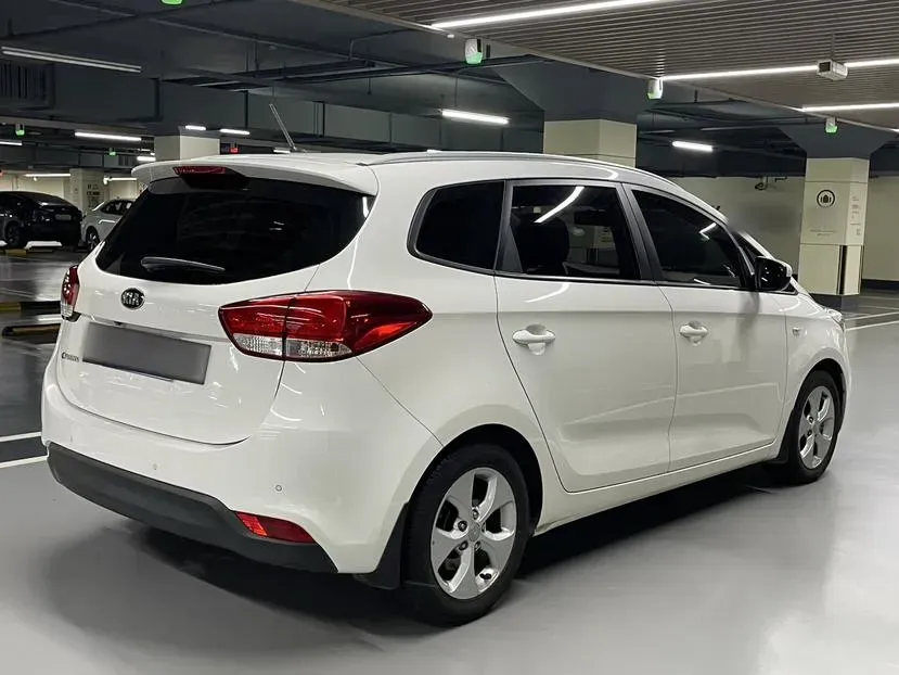 2013 Kia Carens 2.0L 152HP L4 6AT,autocango,china used car exporter,china ev exporter,chinese used car exporter,chinese used ev exporter
