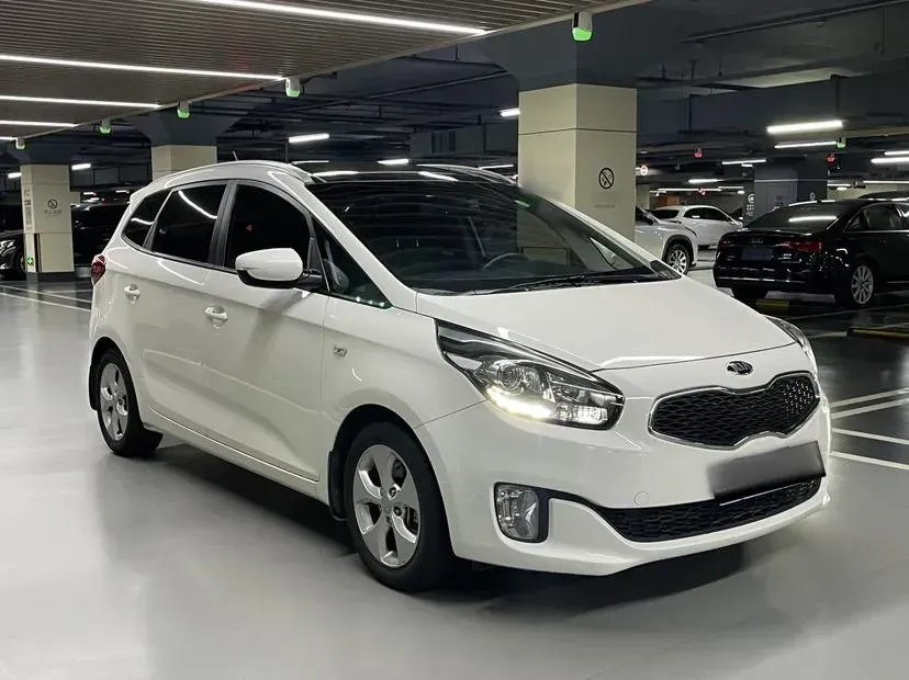 2013 Kia Carens 2.0L 152HP L4 6AT,autocango,china used car exporter,china ev exporter,chinese used car exporter,chinese used ev exporter