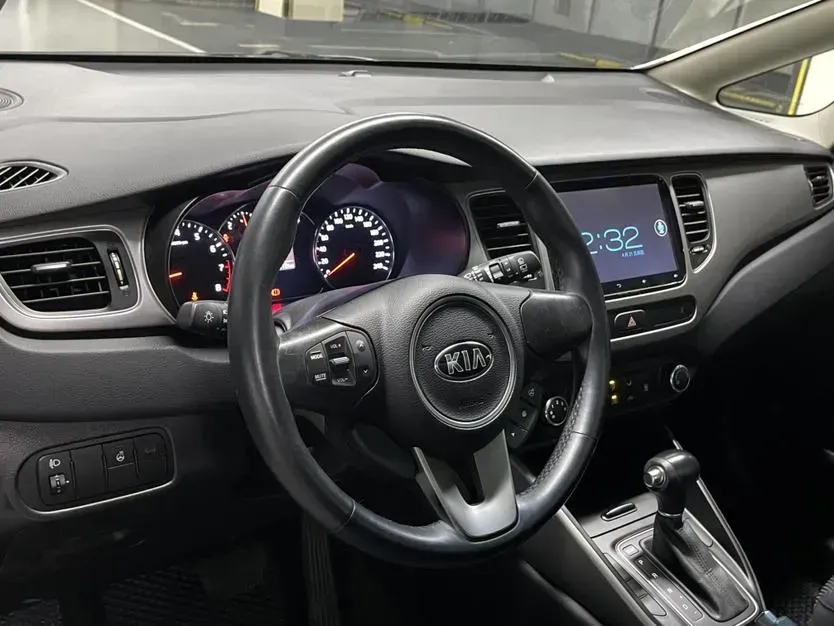 2013 Kia Carens 2.0L 152HP L4 6AT,autocango,china used car exporter,china ev exporter,chinese used car exporter,chinese used ev exporter