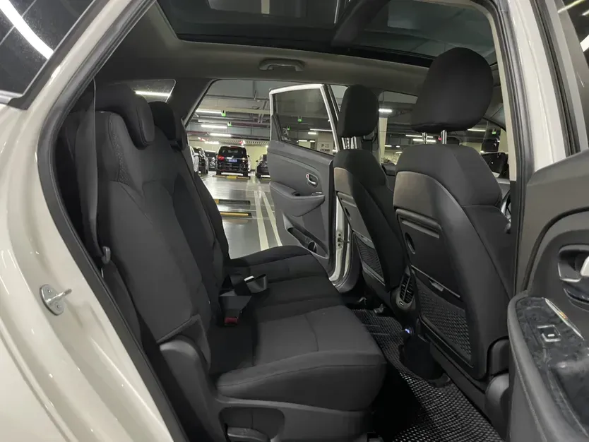 2013 Kia Carens 2.0L 152HP L4 6AT,autocango,china used car exporter,china ev exporter,chinese used car exporter,chinese used ev exporter