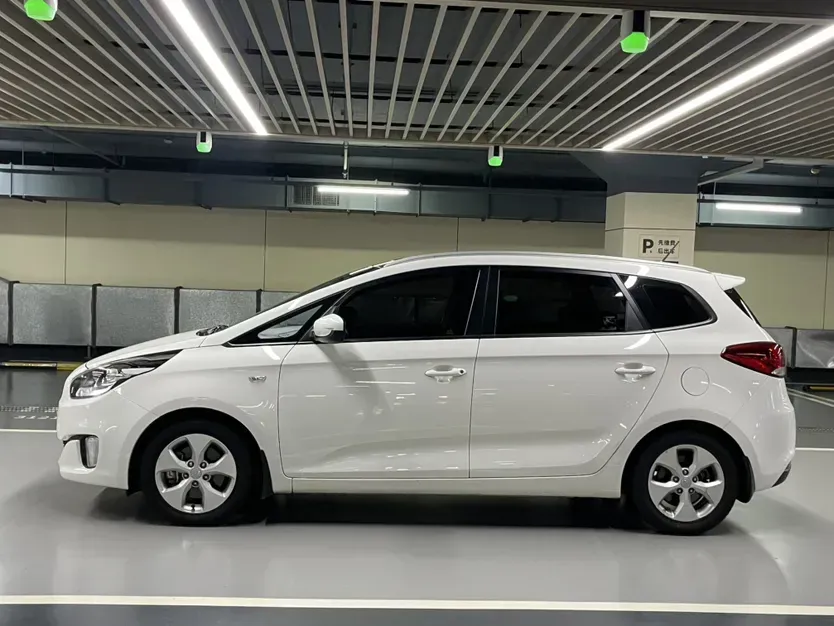 2013 Kia Carens 2.0L 152HP L4 6AT,autocango,china used car exporter,china ev exporter,chinese used car exporter,chinese used ev exporter