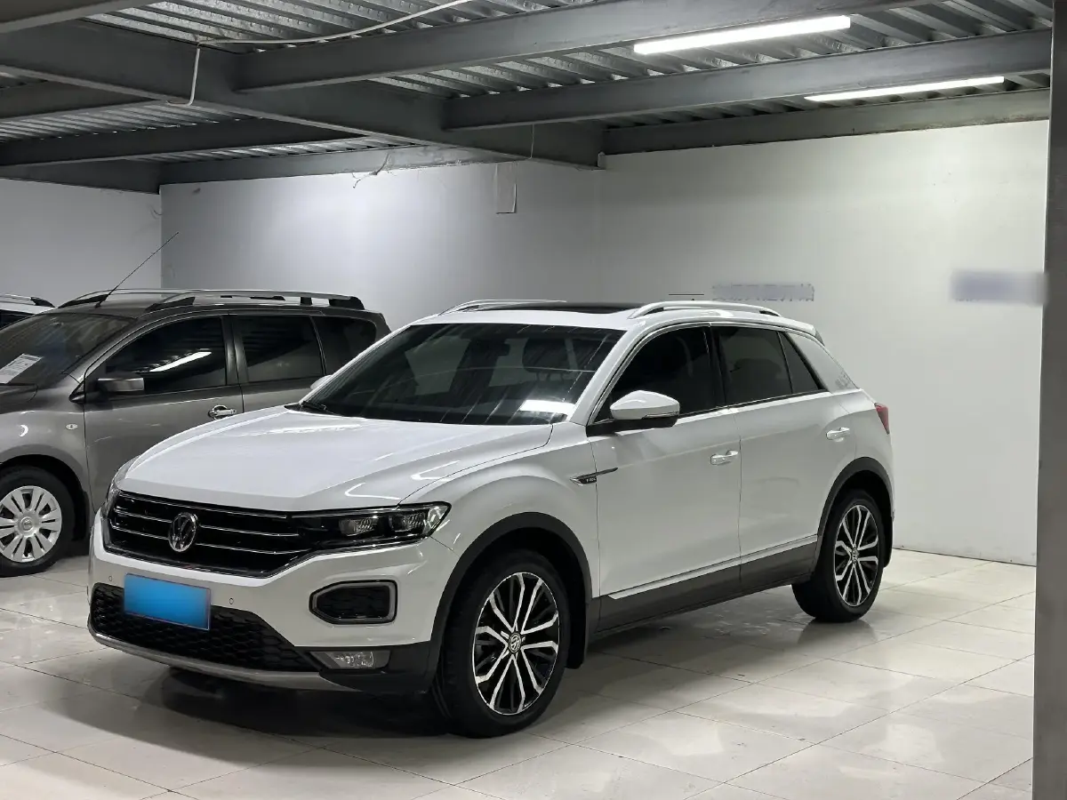 2018 Volkswagen T-Roc 1.4T 150HP L4 7DCT