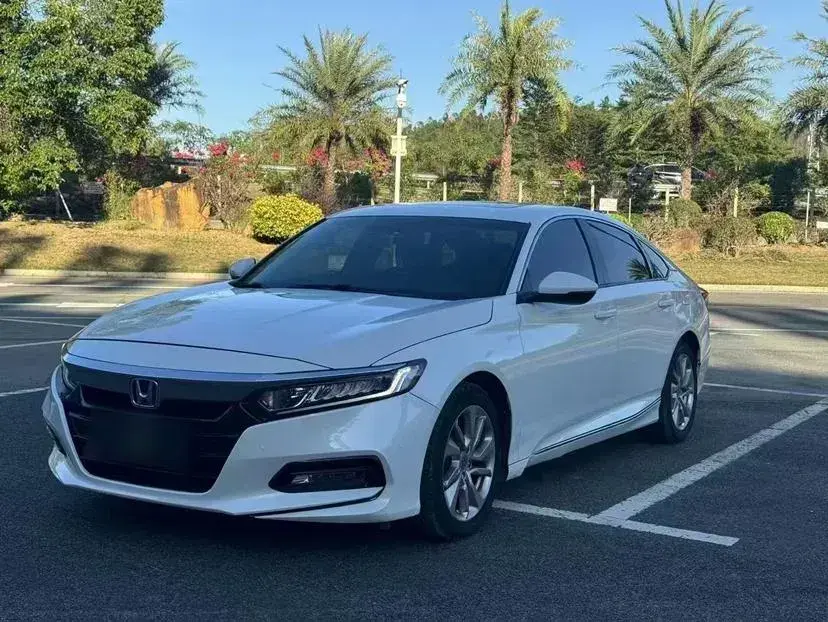 2018 Honda Accord 1.5T 194HP L4 CVT