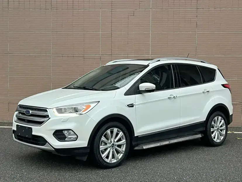 2018 Ford Kuga 2.0T 245HP L4 6AT