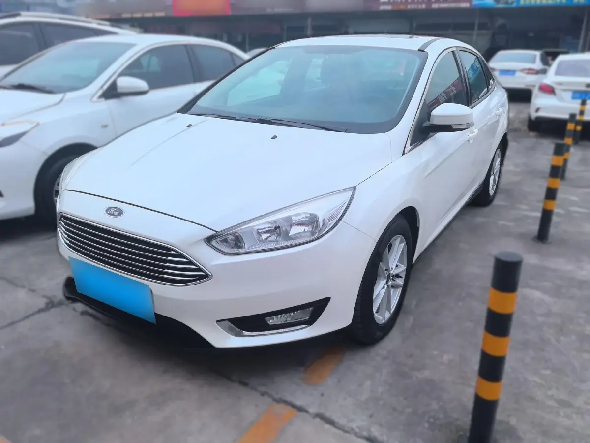 2017 Ford Focus 1.6L 125HP L4 6DCT