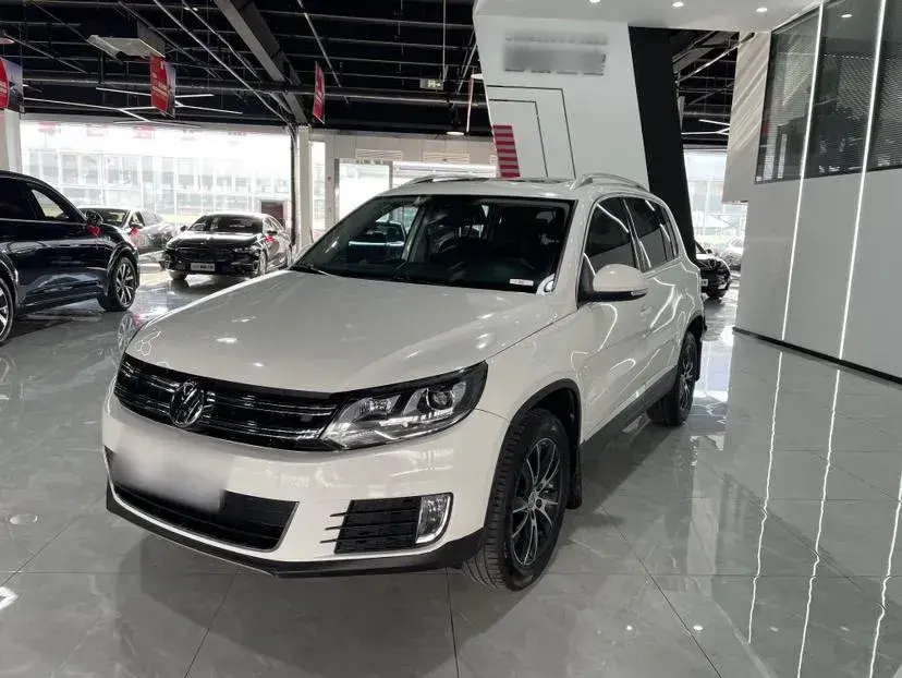 2015 Volkswagen Tiguan 1.8T 160HP L4 6AT