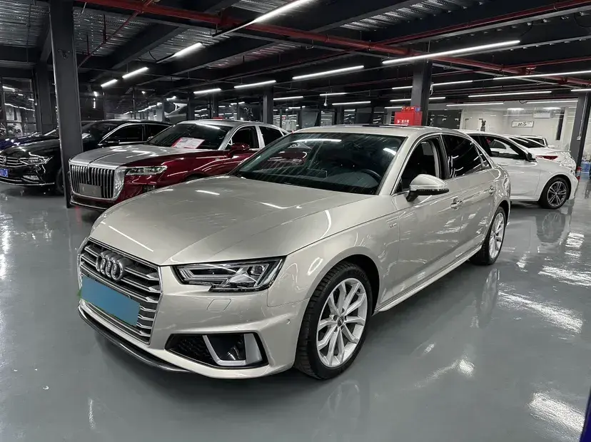 2019 Audi A4L 2.0T 190HP L4 7DCT