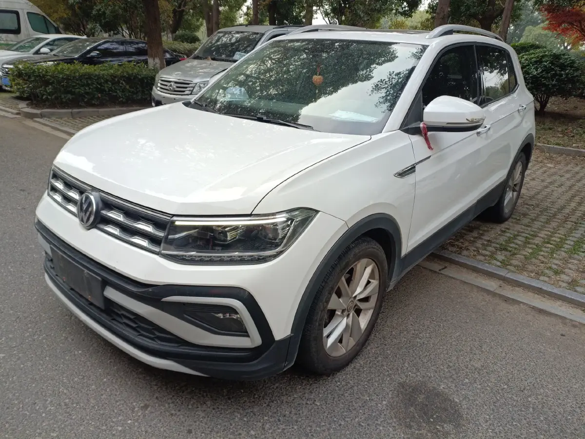2019 Volkswagen T-Cross 1.4T 150HP L4 7DCT