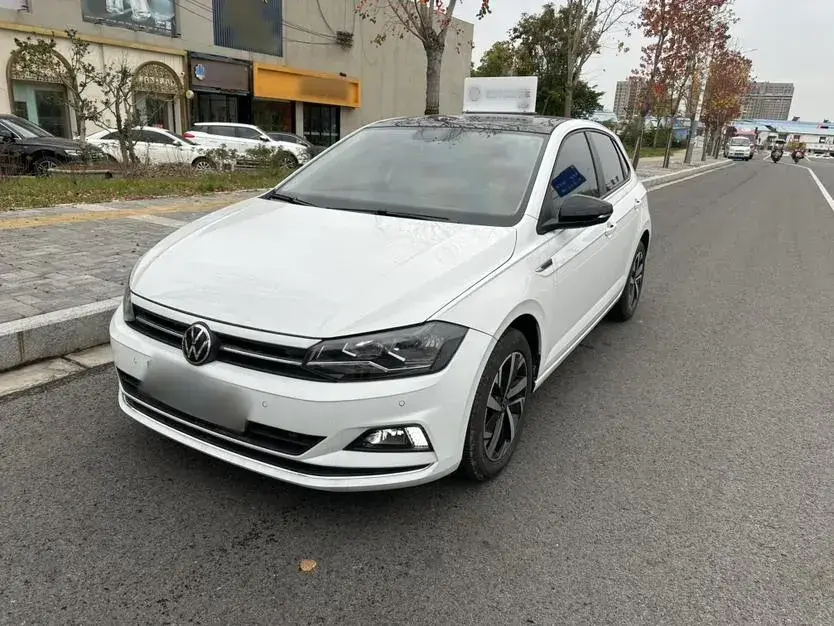 2023 Volkswagen Polo 1.5L 110HP L4 6AT