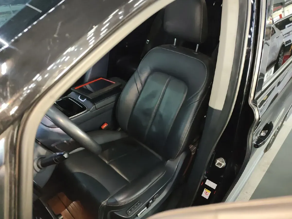 2023 GAC Trumpchi M8 2.0T 252HP L4 8AT,autocango,china used car exporter,china ev exporter,chinese used car exporter,chinese used ev exporter