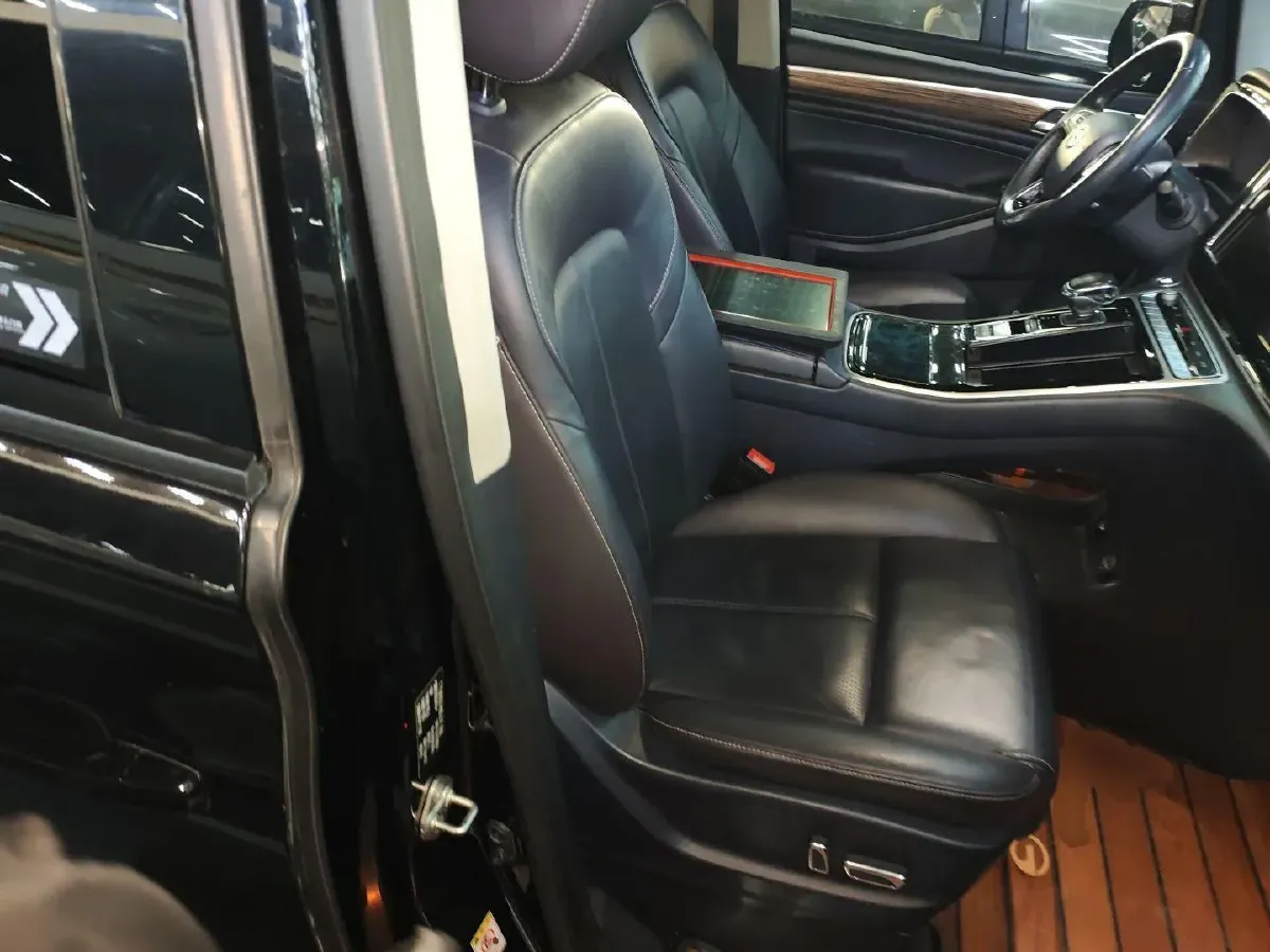 2023 GAC Trumpchi M8 2.0T 252HP L4 8AT,autocango,china used car exporter,china ev exporter,chinese used car exporter,chinese used ev exporter