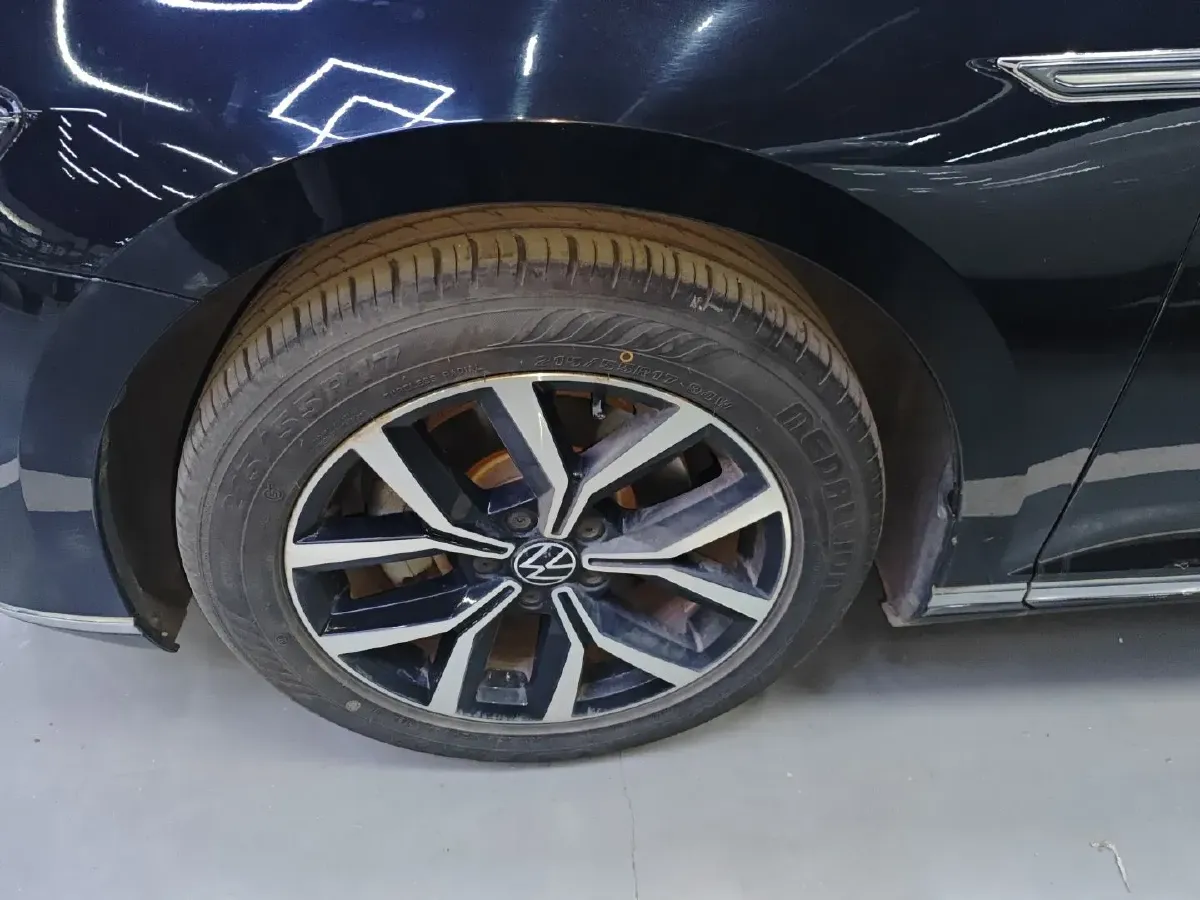 2020 Volkswagen Magotan 2.0T 186HP L4 7DCT,autocango,china used car exporter,china ev exporter,chinese used car exporter,chinese used ev exporter