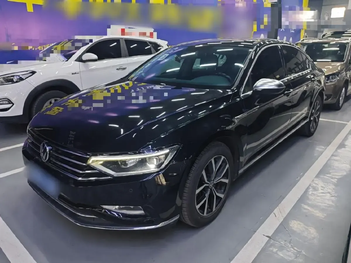 2020 Volkswagen Magotan 2.0T 186HP L4 7DCT,autocango,china used car exporter,china ev exporter,chinese used car exporter,chinese used ev exporter