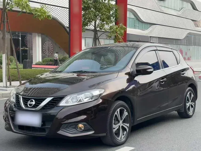 2016 Nissan Tiida 1.6L 126HP L4 CVT