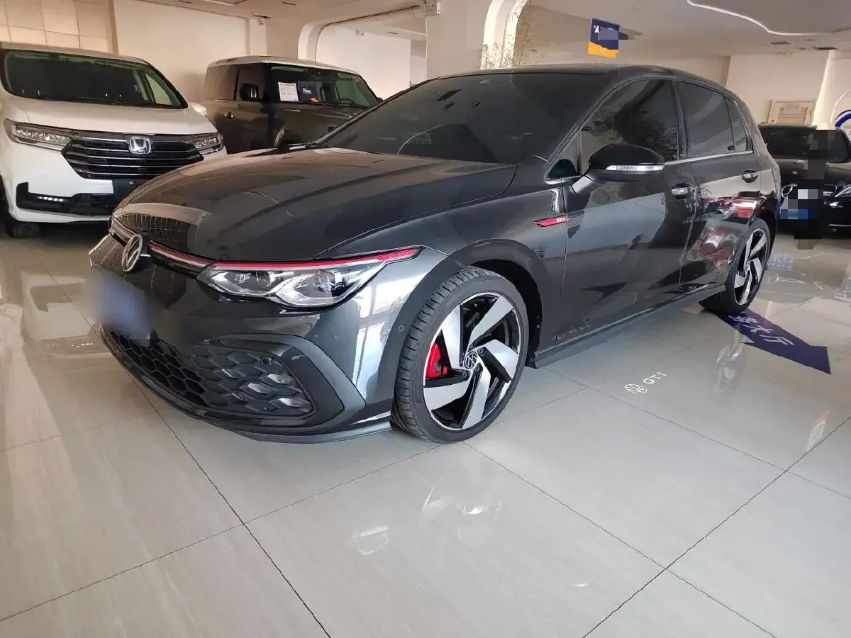 2023 Volkswagen GolfGTI 2.0T 220HP L4 7DCT